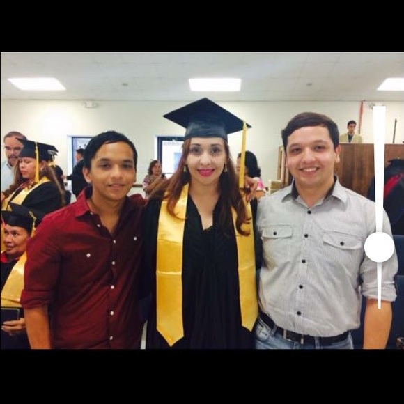 Meet your Posher, Laura - Picture 4 of 4